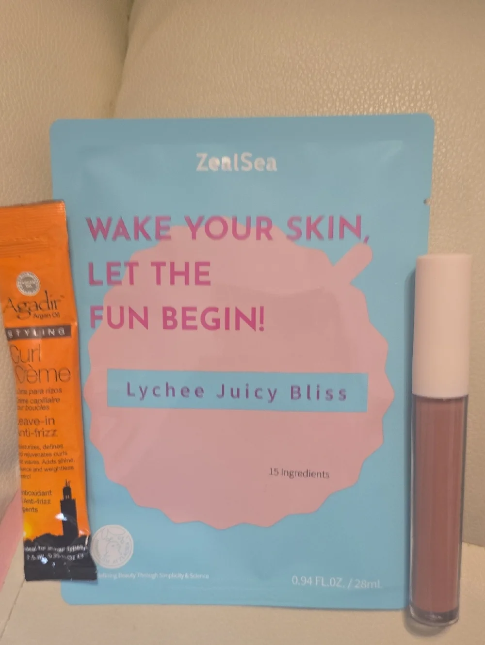 ZenSea Lychee Juicy Bliss Face Mask, Nicole Miller Lippie, And Agadir Curl Creme - Picture 1 of 1